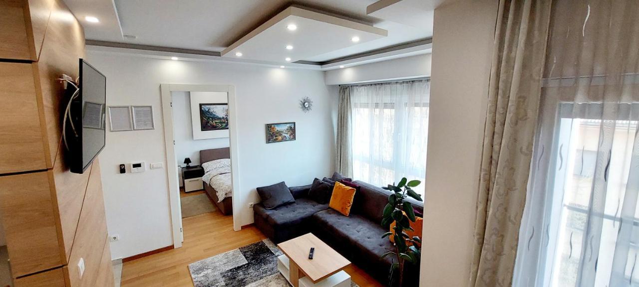 Extra Apartman City Centre Banja Luka Exterior photo